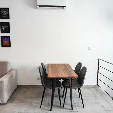 Apartment 366 Stella *