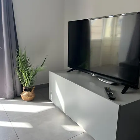 Apartment 366 Stella